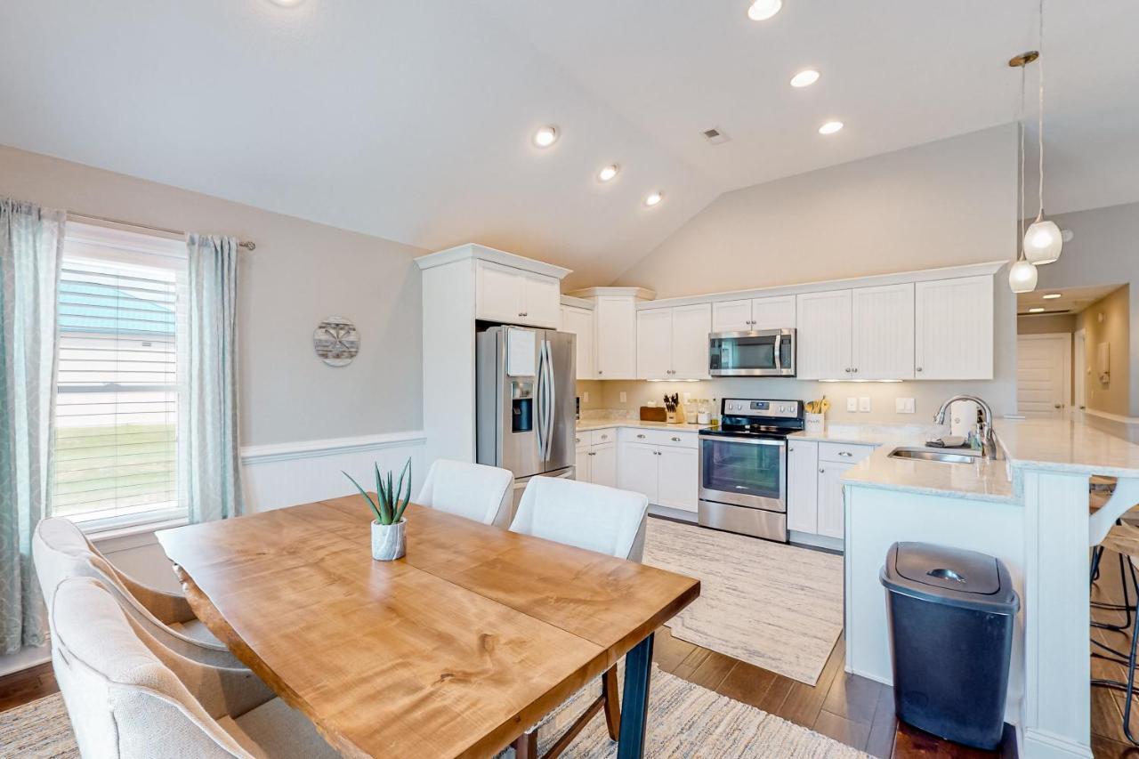 Coastal Serenity - Unit A - Top Floor Килл-Девил-Хиллз Экстерьер фото