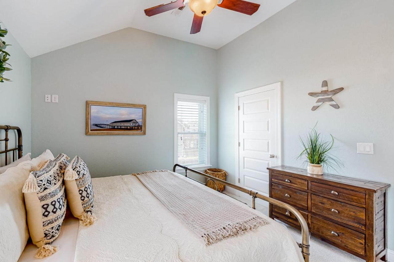 Coastal Serenity - Unit A - Top Floor Килл-Девил-Хиллз Экстерьер фото